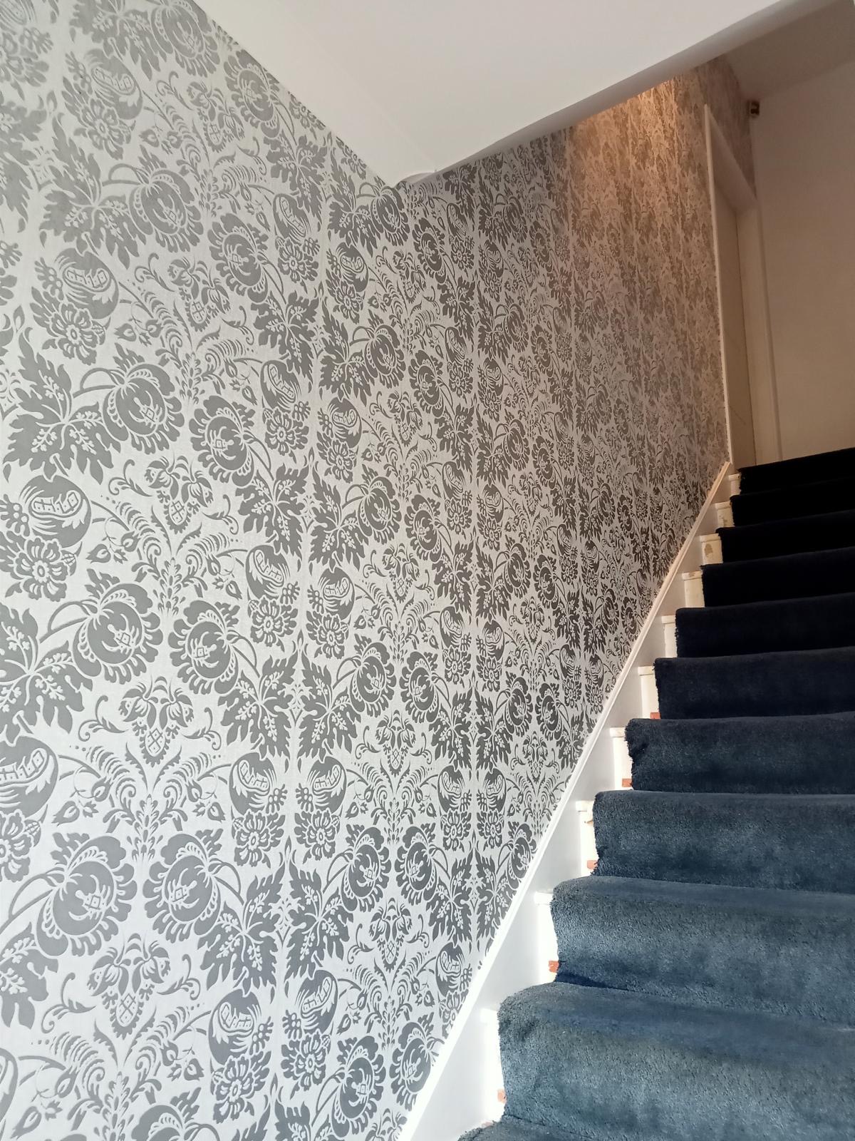 wallpaper hanging Earl's Court, SW5